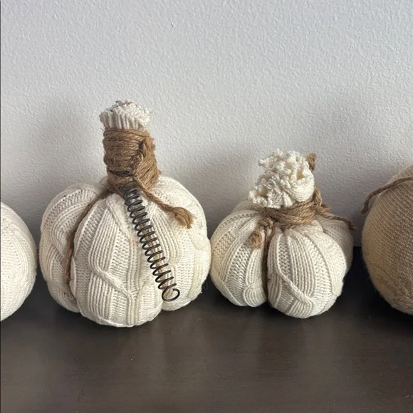 Vintage Sweater Pumpkins set of 5 - Picture 4 of 6